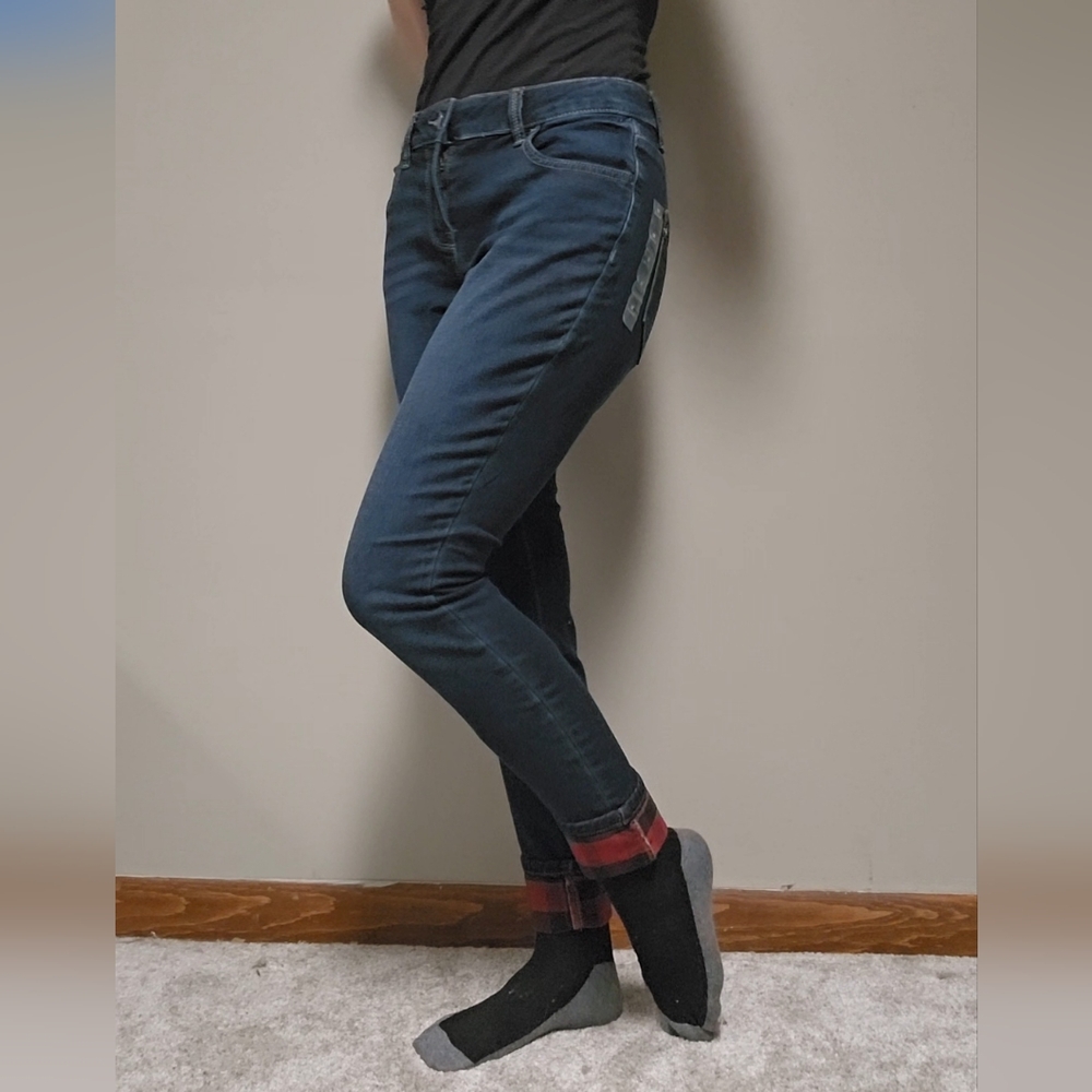 m jeans by maurices™ Super Soft Mid Rise Plaid Cuffed Jegging - Picture 2 of 10